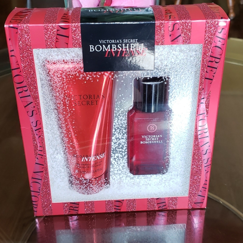 Victoria's secrets gift set